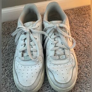Nike Air Force 1 - Size US: 6Y (also a women’s size 8)